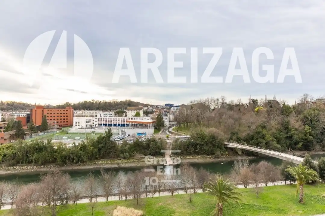 Vista exterior de Piso en venta en Donostia - San Sebastián  con Aire acondicionado, Calefacción y Terraza