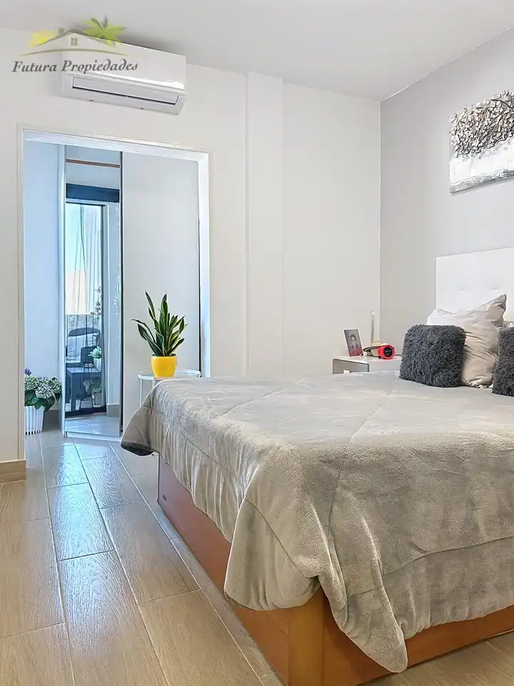 Dormitori de Pis en venda en San Bartolomé amb Aire condicionat i Terrassa