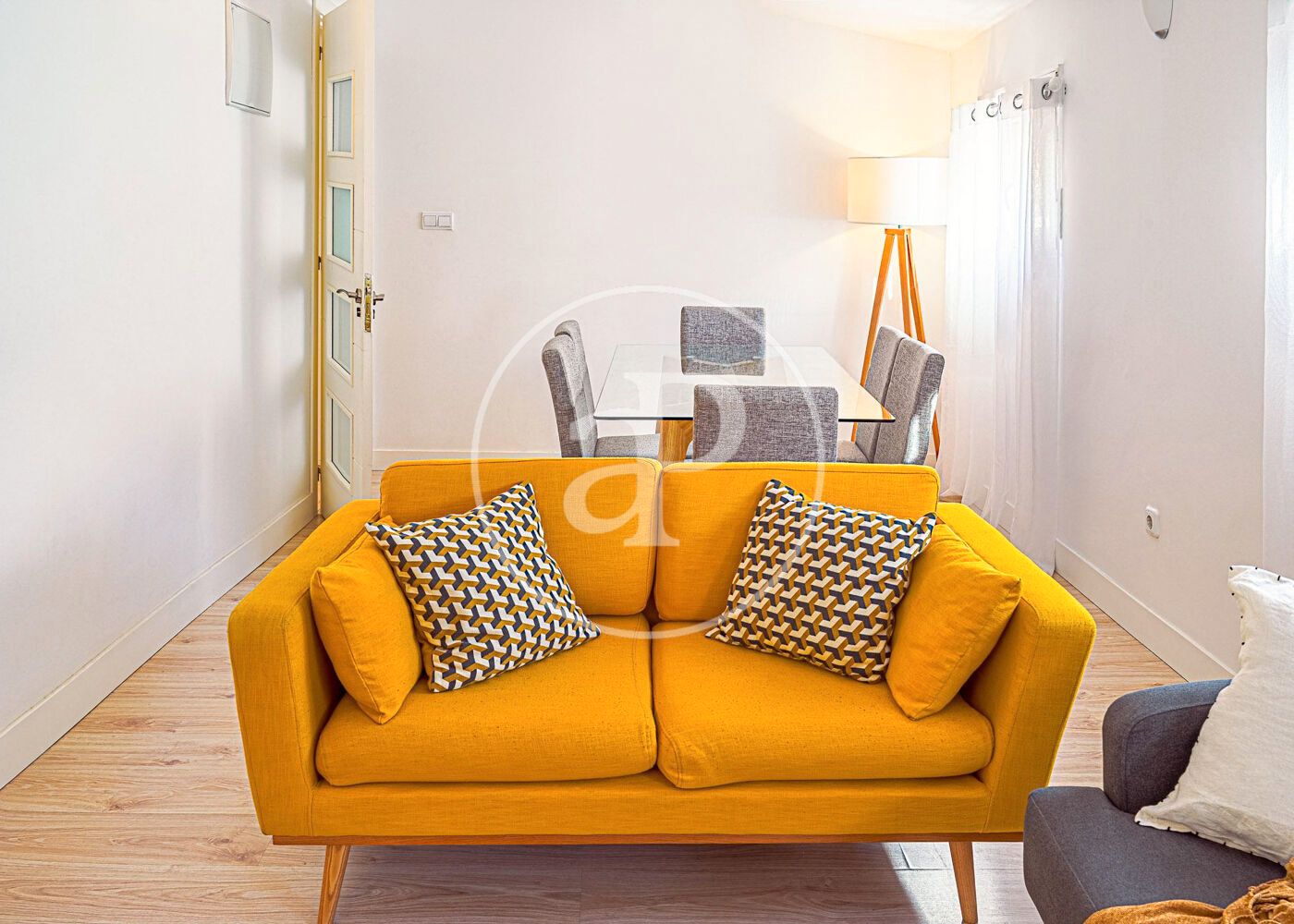 Living room of Flat for sale in  Madrid Capital  with Air Conditioner, Heating and Furnished