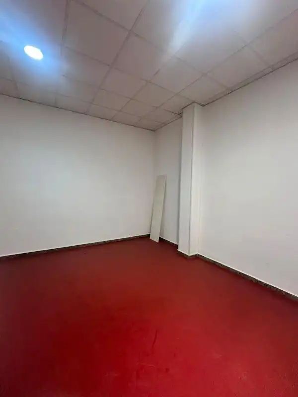 Gewerbefläche zum Verkauf in Carrer del Mestre Sanchis Almiñano, imagen 3