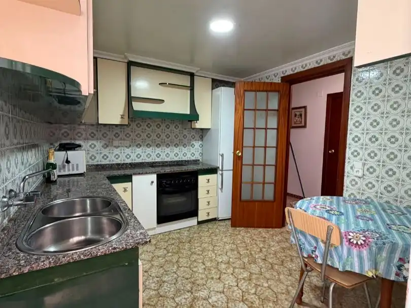 Appartamento con ascensore in affitto a Calle Maria Cases 9, imagen 8