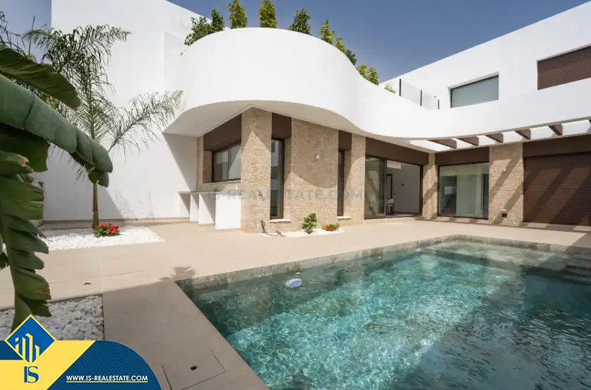 Detached house with pool for sale in Almoradí