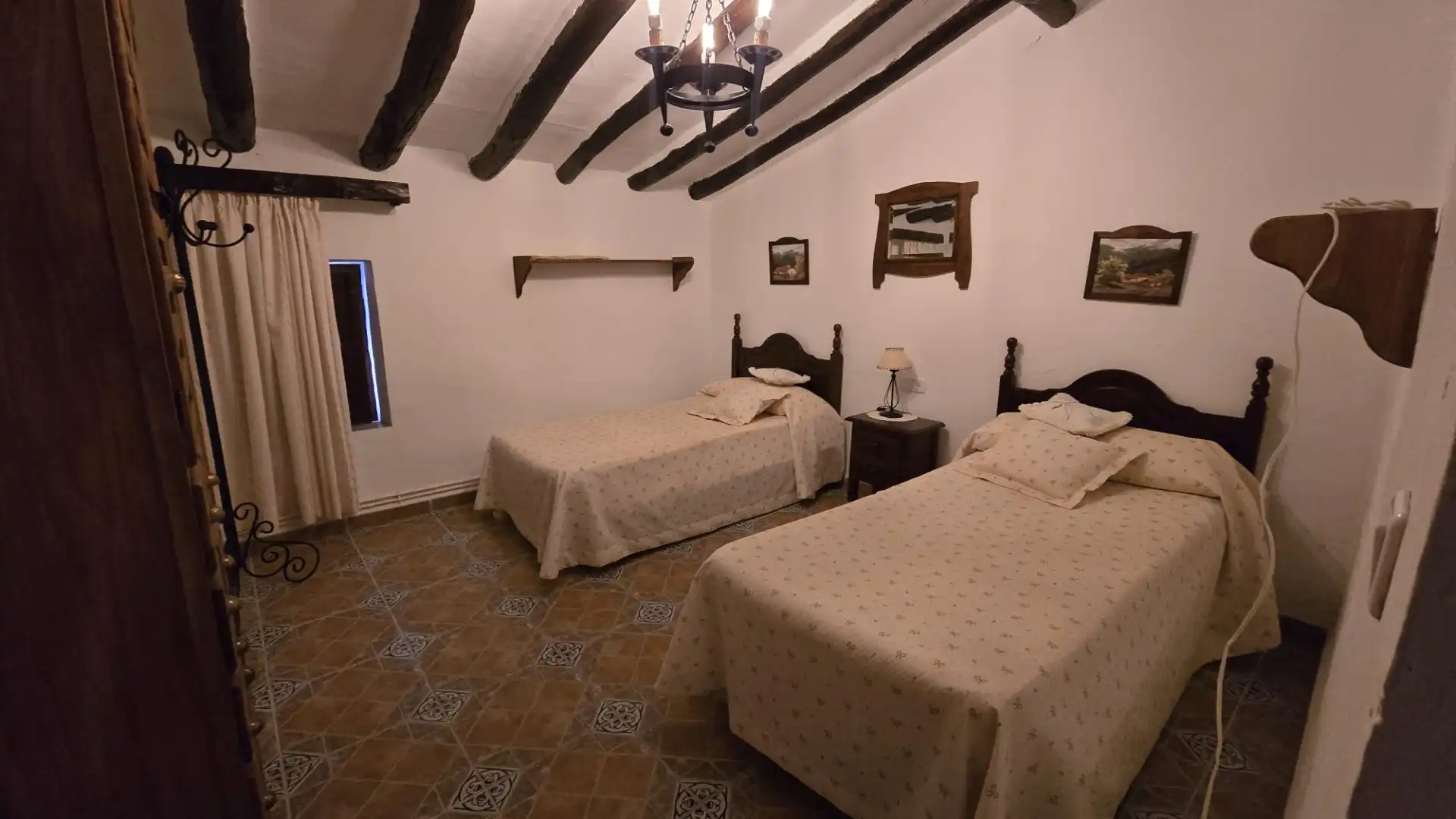 Habitación de Finca rústica en venta en Villanueva del Arzobispo con Calefacción, Trastero y Piscina