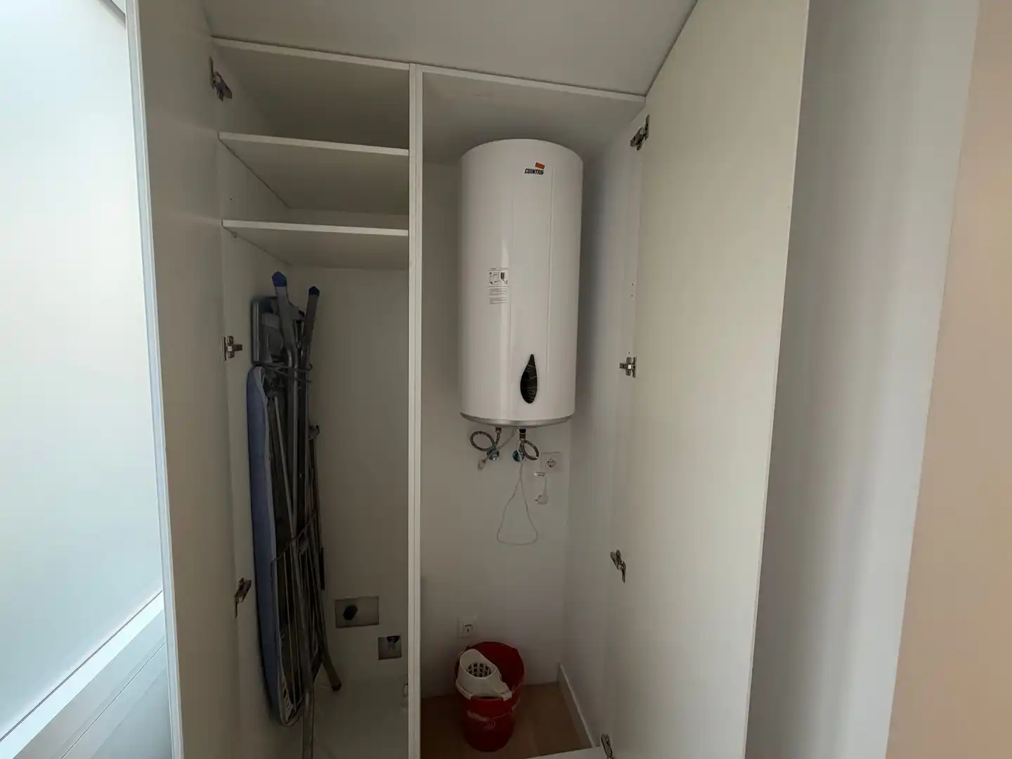 Baño de Piso en venta en Parla con Terraza
