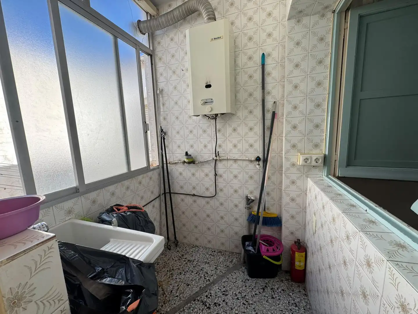 Bathroom of Flat for sale in Alicante / Alacant  with Air Conditioner and Balcony