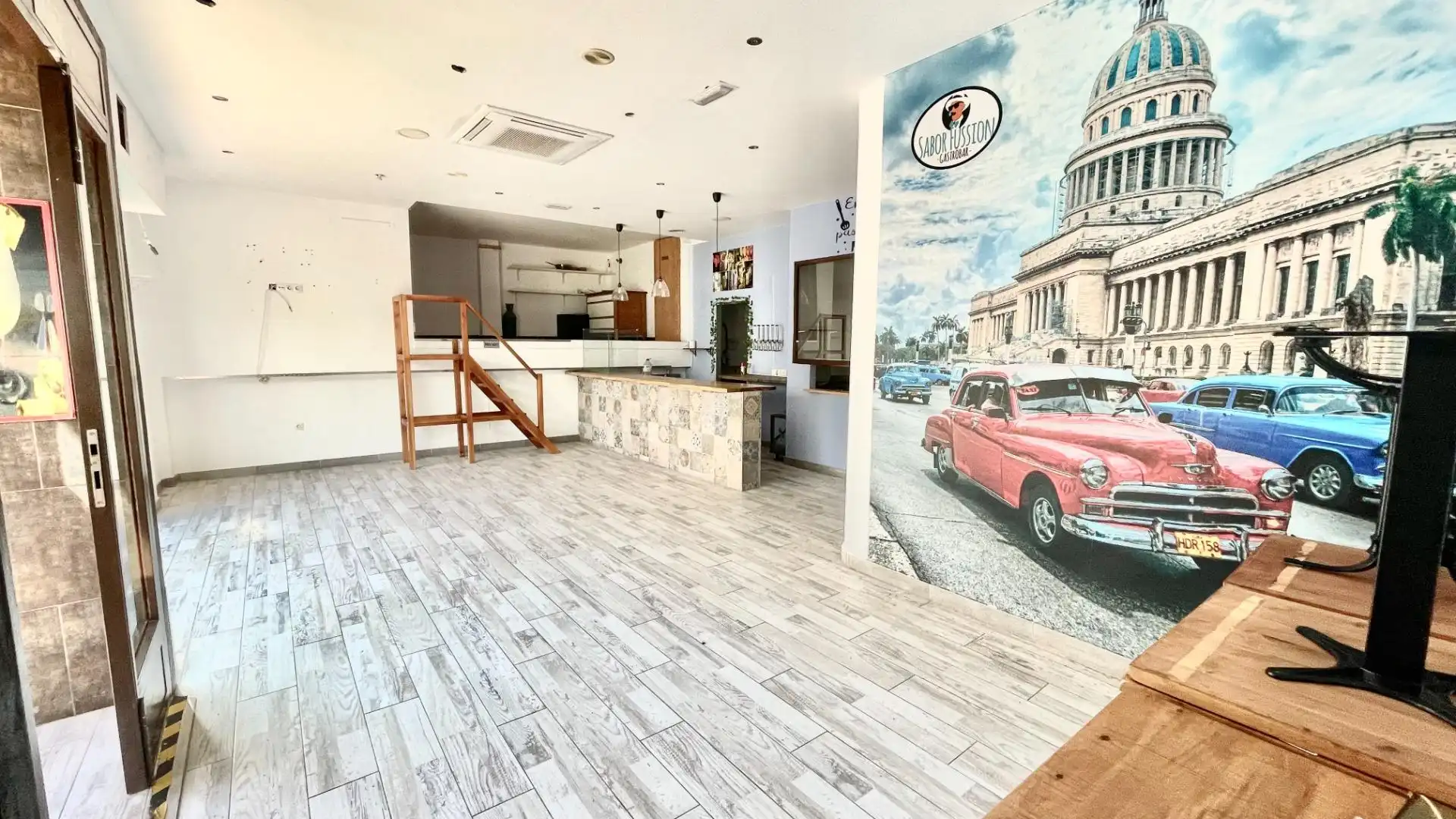 Local comercial en venda a Arroyo de la Miel, imagen 2