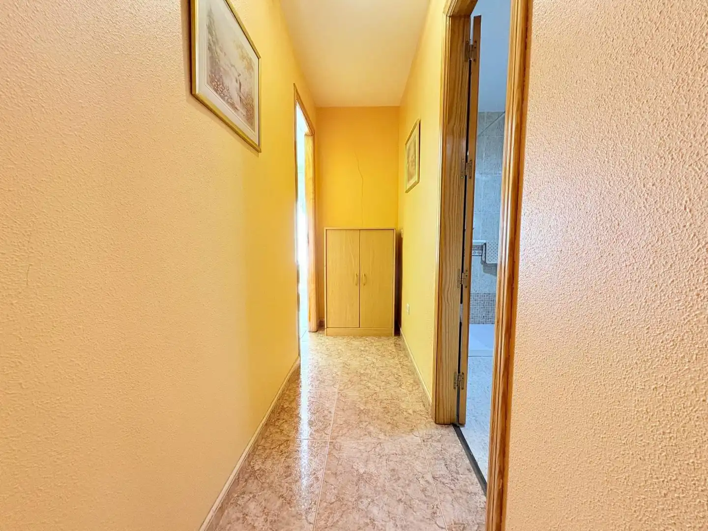 Wohnung zum Verkauf in Albal mit Klimaanlage, Abstellraum und Balkon