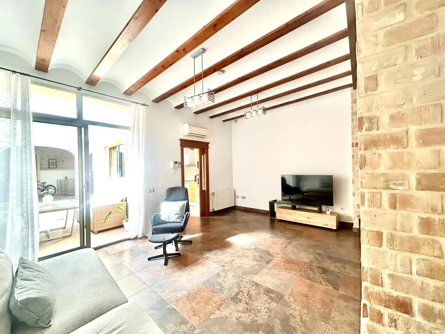 Wohnzimmer von Haus oder Chalet zur Miete in Rafelbuñol / Rafelbunyol mit Klimaanlage, Heizung und Privatgarten