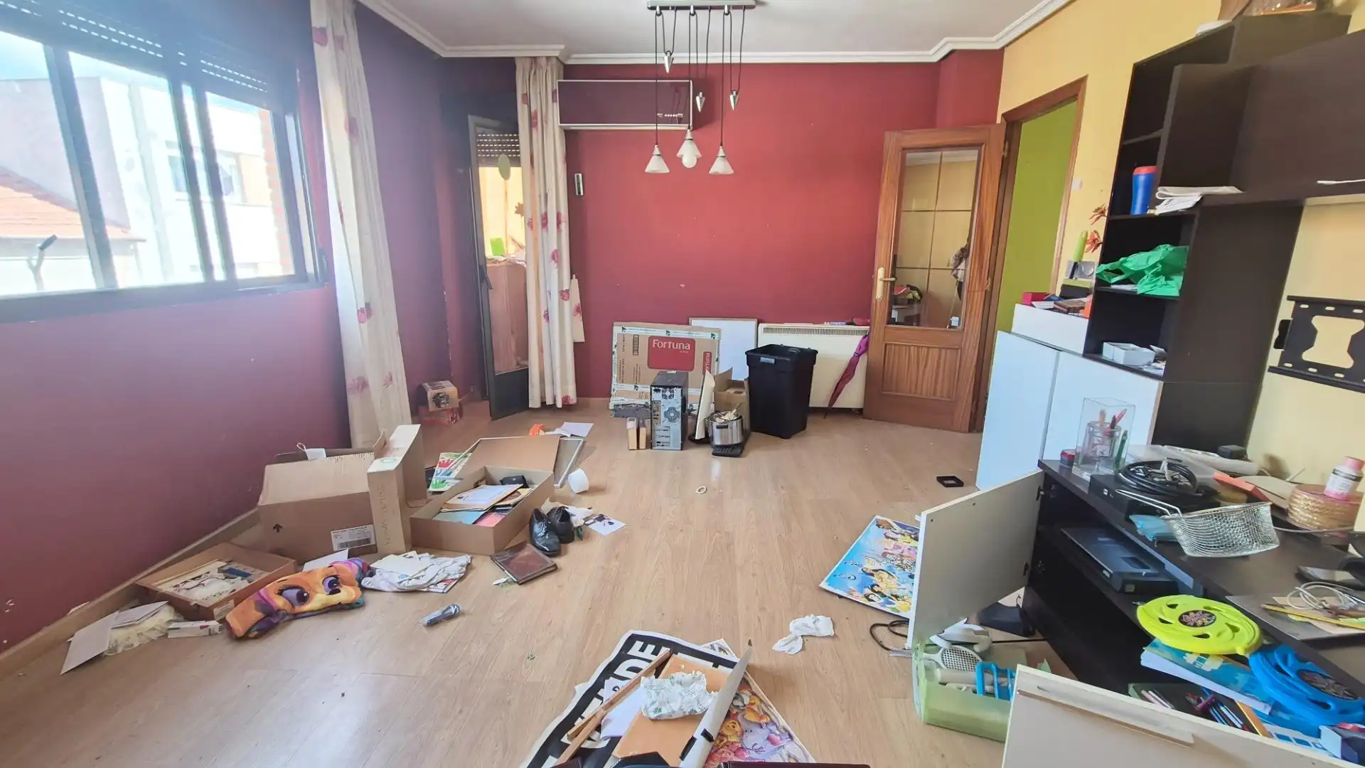 Sala d'estar de Pis en venda en Castellanos de Moriscos amb Calefacció, Traster i Balcó
