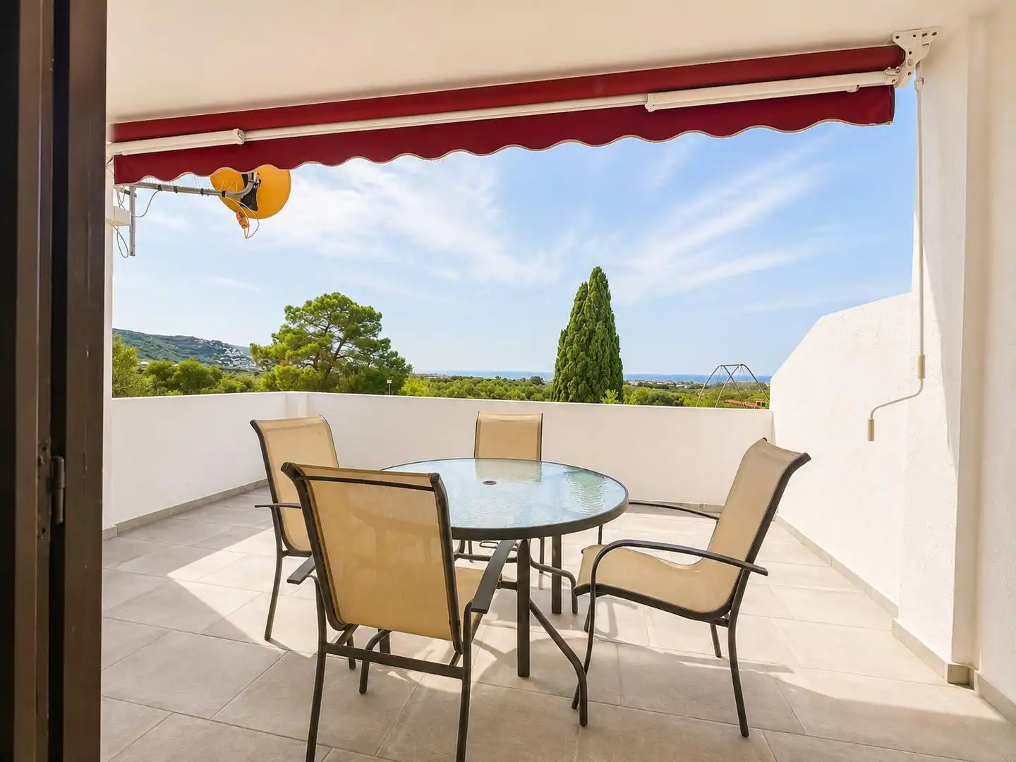 Pis amb jardí en venda a Carrer DE LES GARRIGUES