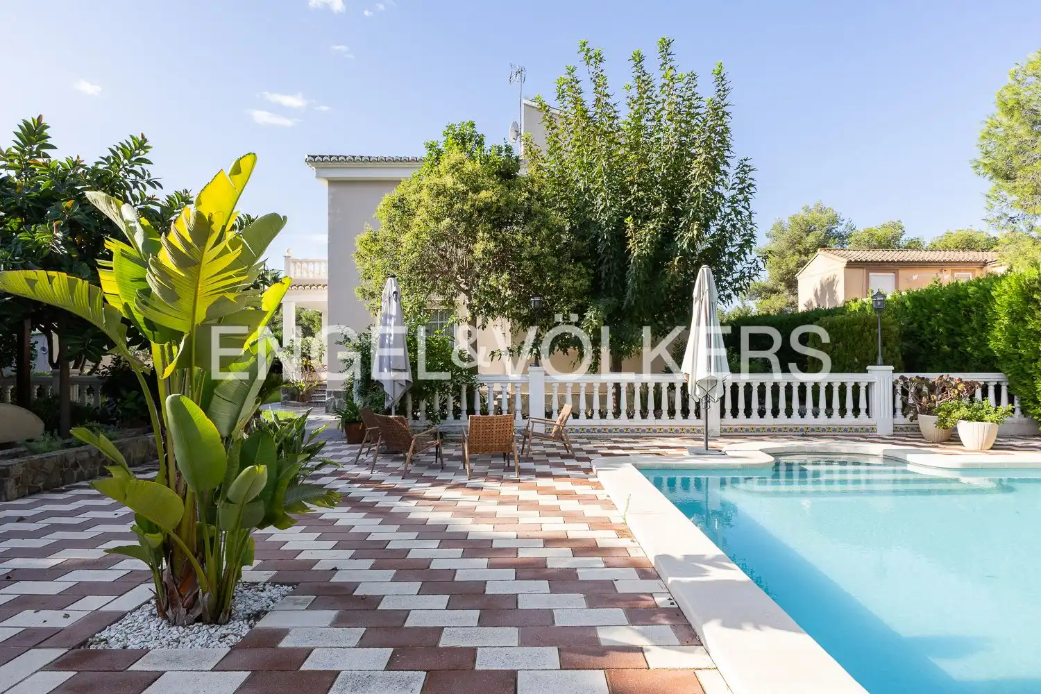 House with pool for sale in Serra, imagen 2
