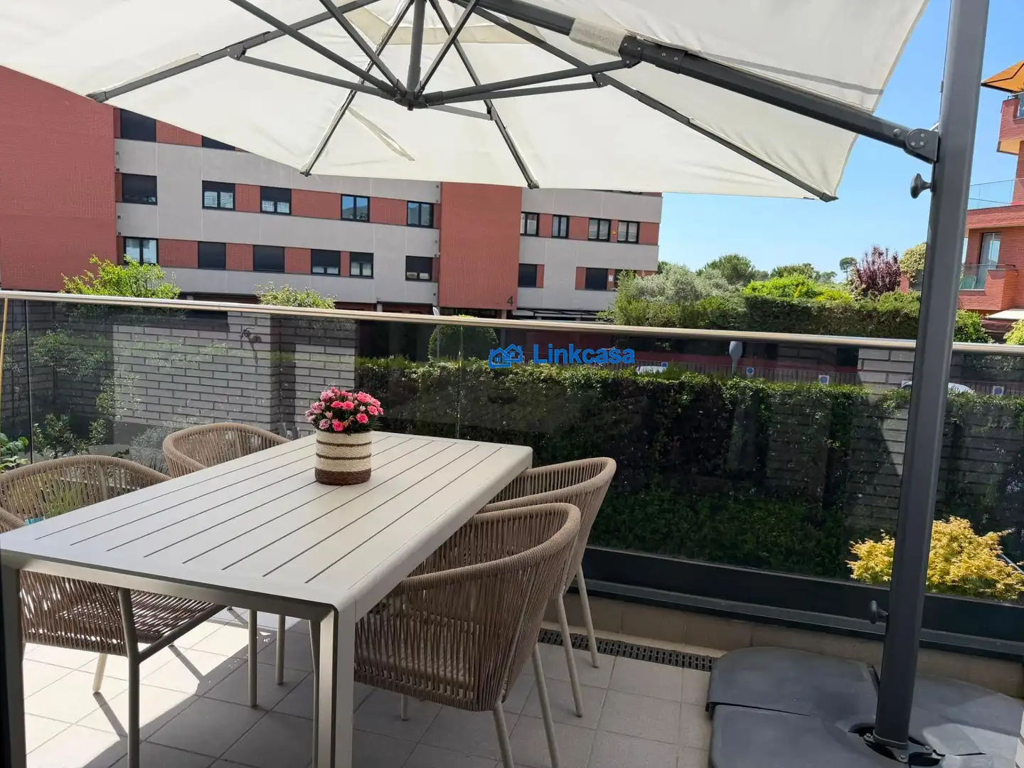 Terrassa de Pis de lloguer en Pozuelo de Alarcón amb Aire condicionat, Calefacció i Jardí privat