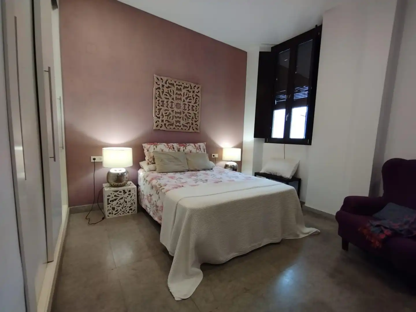 Habitación de Edificio en venta en Granada