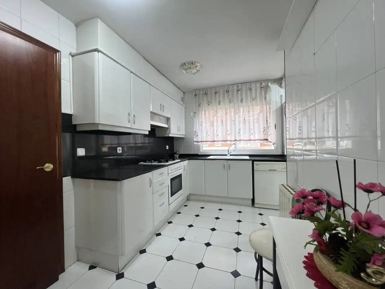 Kitchen of Flat for sale in Granollers  with Heating and Storage room