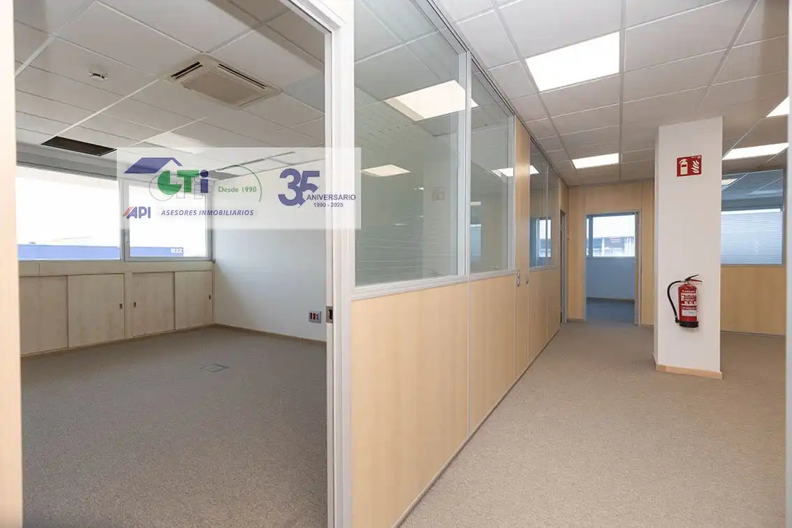 Office space to rent in C/Bari, imagen 31