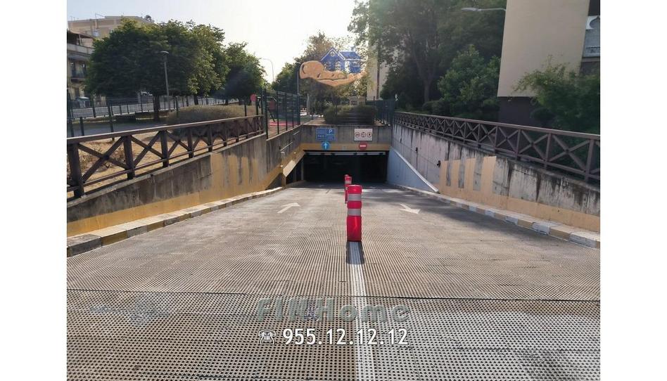 Foto 1 de Garatge en venda a Avenida Coria, Triana Oeste, Sevilla