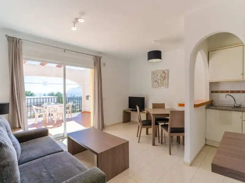 Apartamento con piscina en venta en Cometa, imagen 2