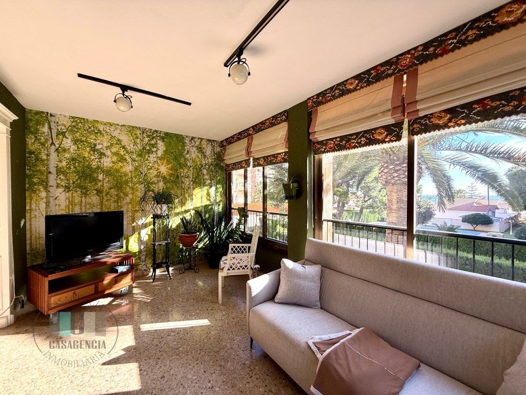 Living room of Apartment for sale in Benicasim / Benicàssim  with Private garden, Terrace and Swimming Pool