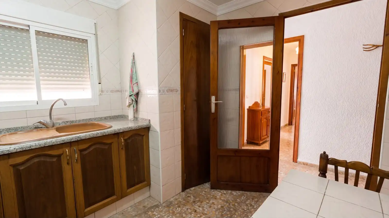 Bathroom of Houses for sale in Oliva  with Terrace and Furnished