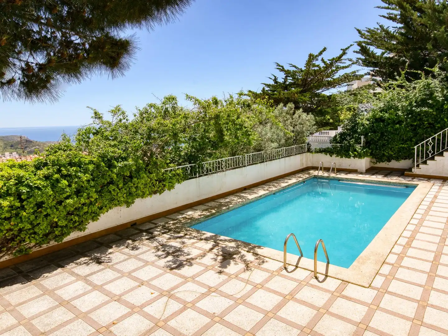 Detached house with terrace for sale in Almadrava - Canyelles - Puig-Rom, imagen 3