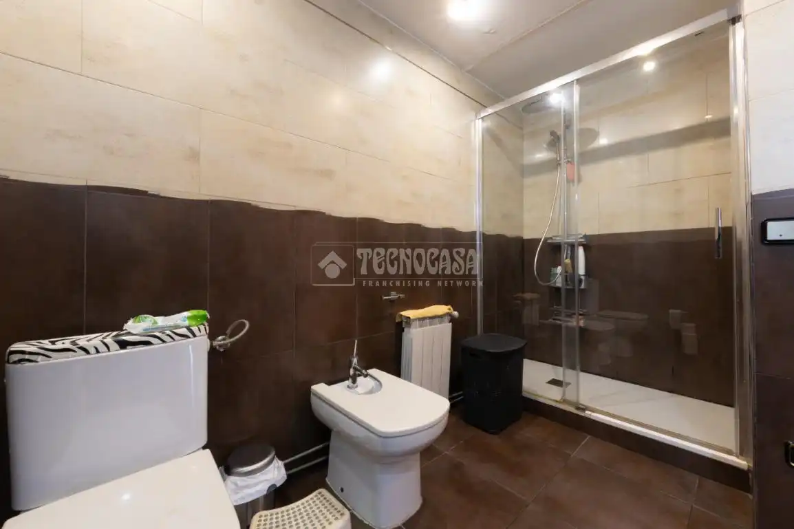 Baño de Piso en venta en Tarragona con Aire acondicionado, Calefacción y Parquet