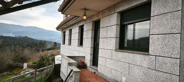 Casa con jardín en venta en Portela, imagen 10
