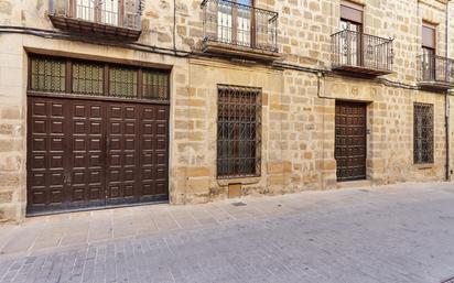 Vista exterior de Casa o xalet en venda en Baeza amb Aire condicionat, Calefacció i Terrassa