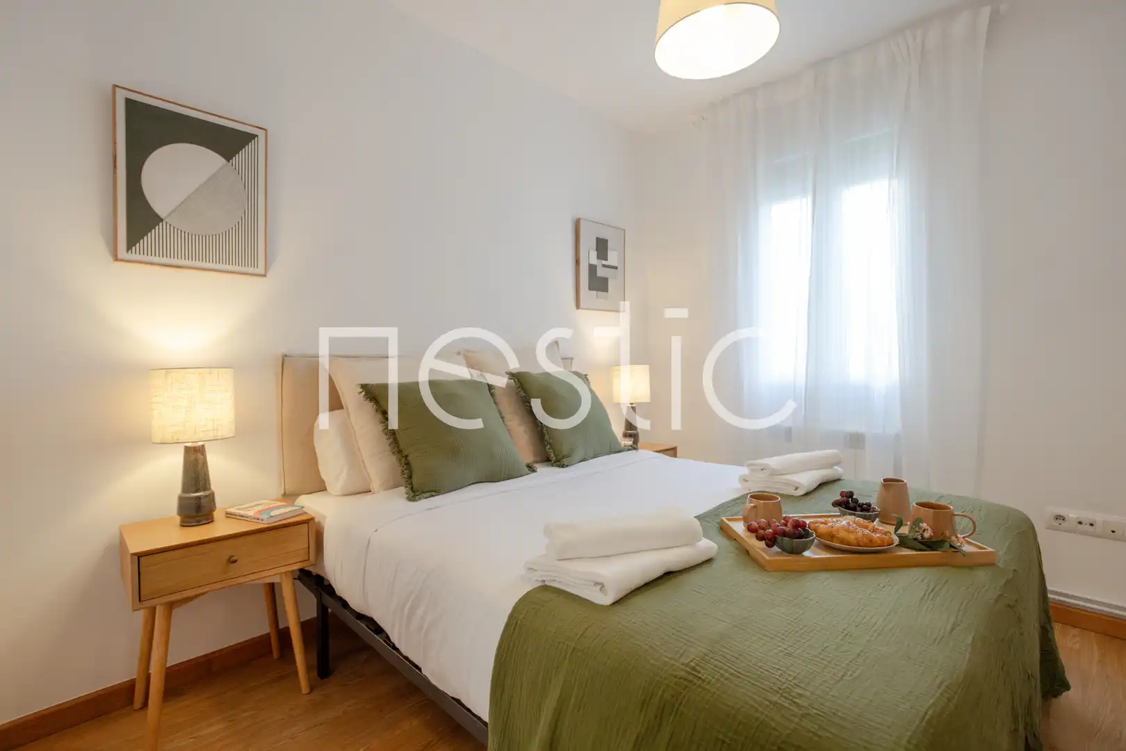 Schlafzimmer von Wohnungen zur Miete in Madrid mit Klimaanlage, Heizung und Möbliert