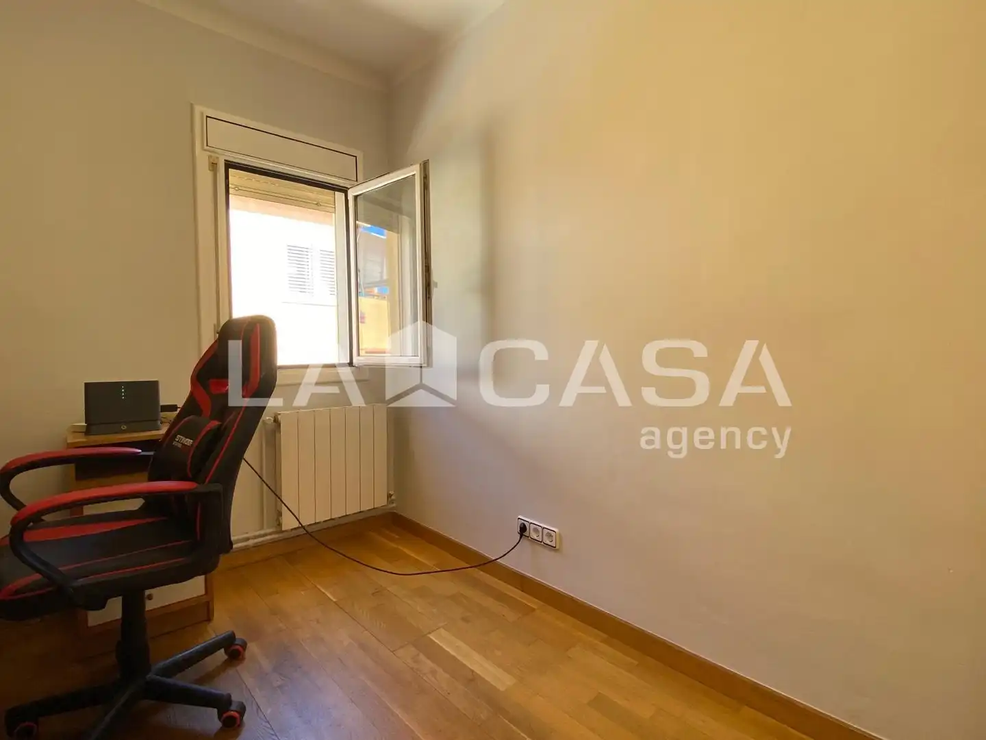 Ático en venta en Santa Coloma de Gramenet con Calefacción y Terraza