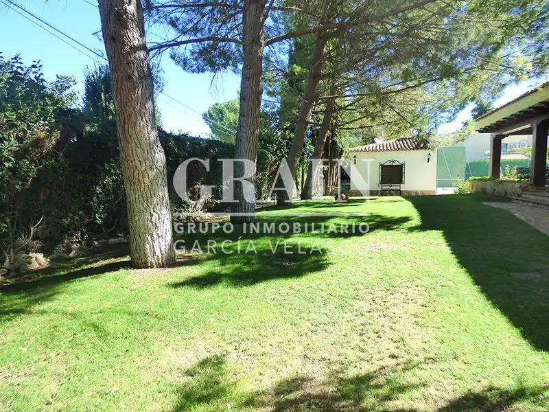 Garden of Houses for sale in Albacete  with Air Conditioner, Heating and Private garden
