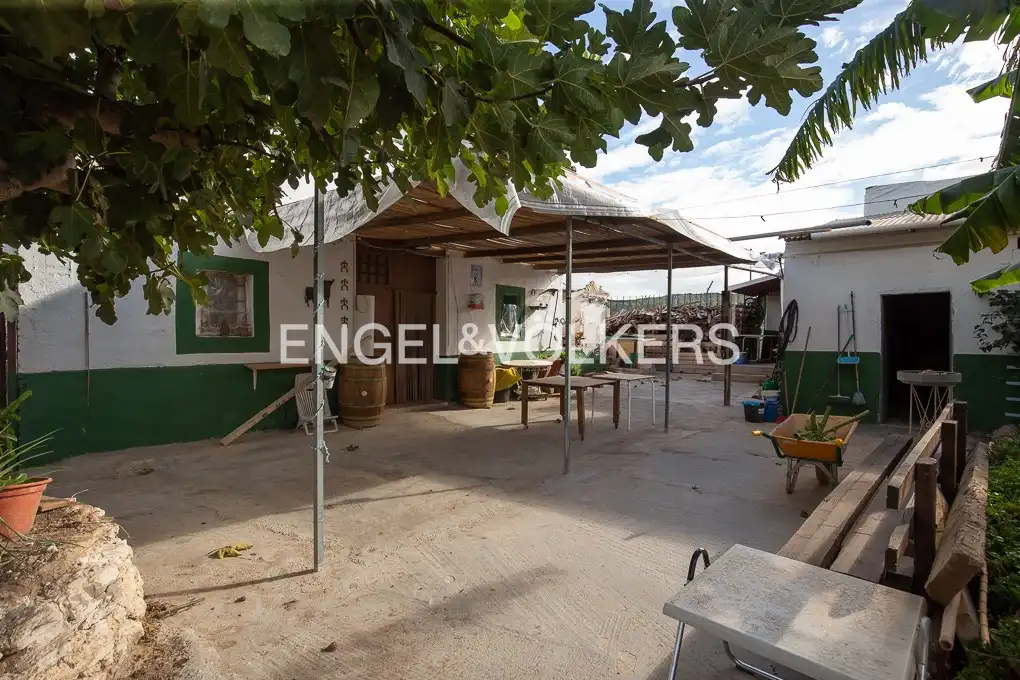 Außenansicht von Country house zum Verkauf in Valencia mit Heizung und Privatgarten