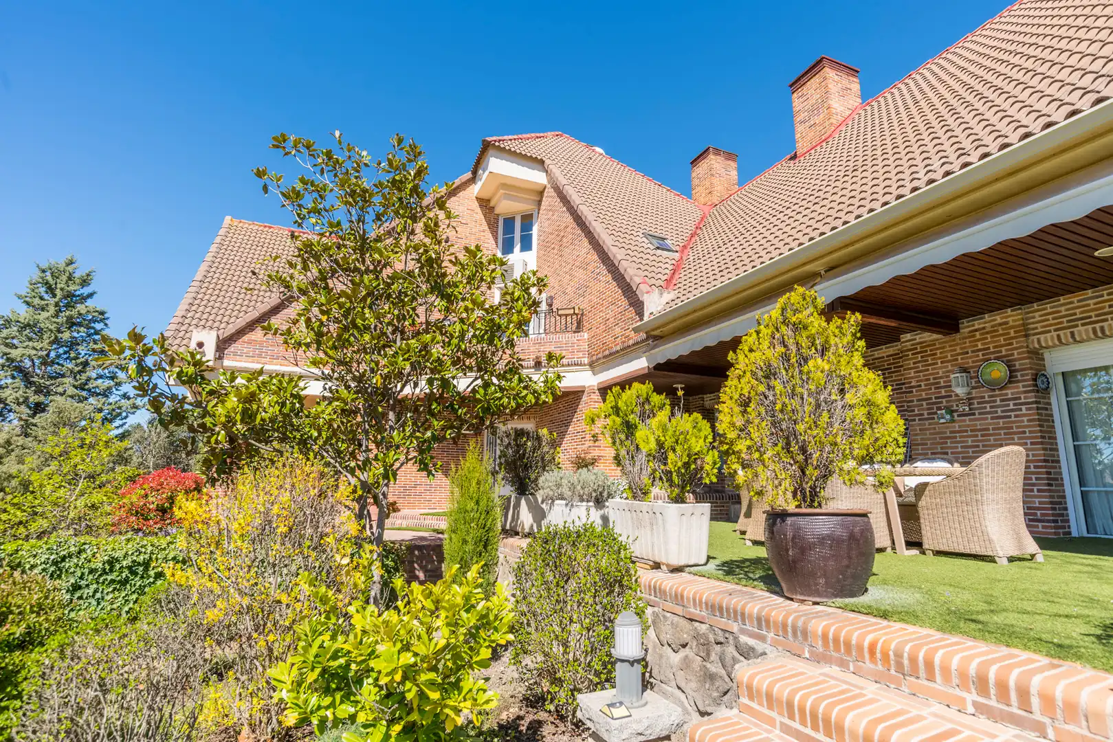 Exterior view of Houses for sale in Collado Villalba  with Air Conditioner, Heating and Private garden