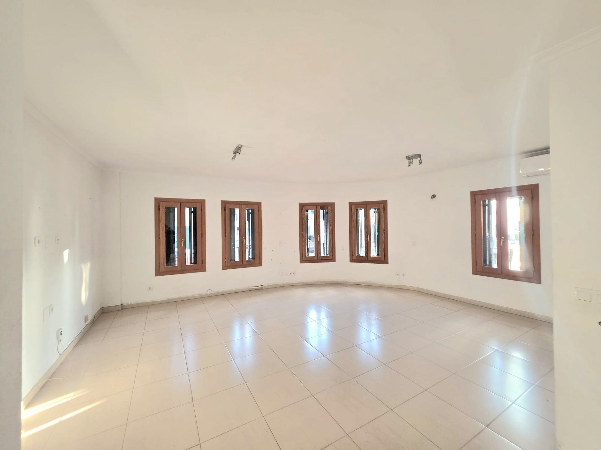 Erdgeschoss zum verkauf in Consell mit Klimaanlage, Heizung und Ofen