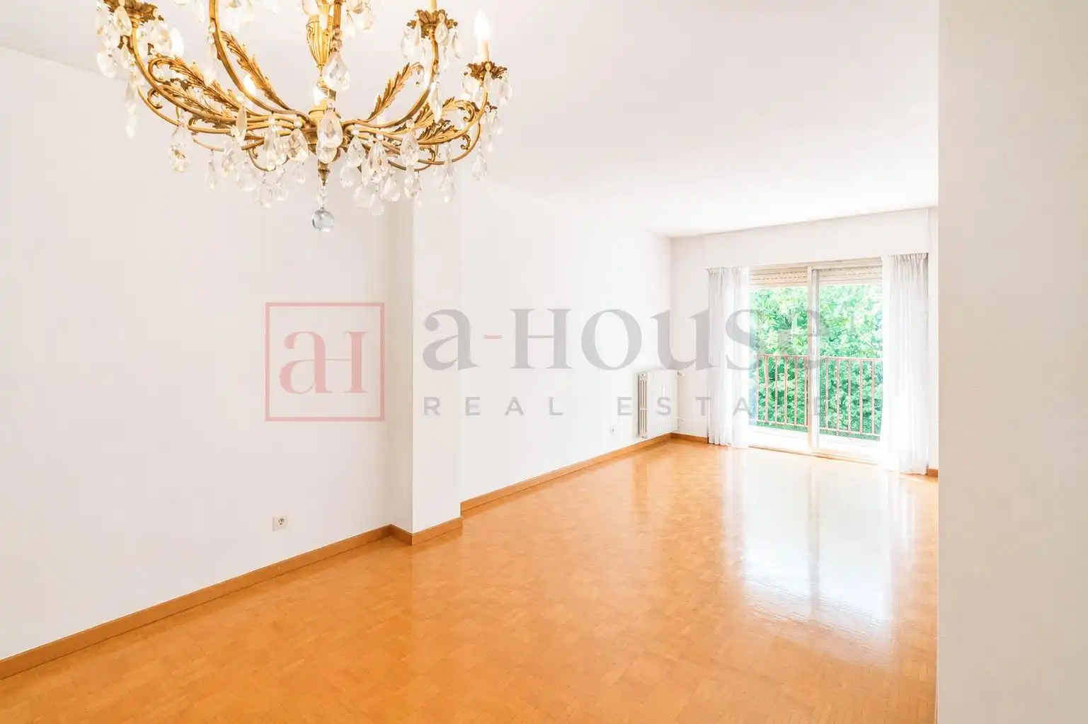 Wohnzimmer von Wohnung zum Verkauf in Madrid mit Klimaanlage, Heizung und Terrasse