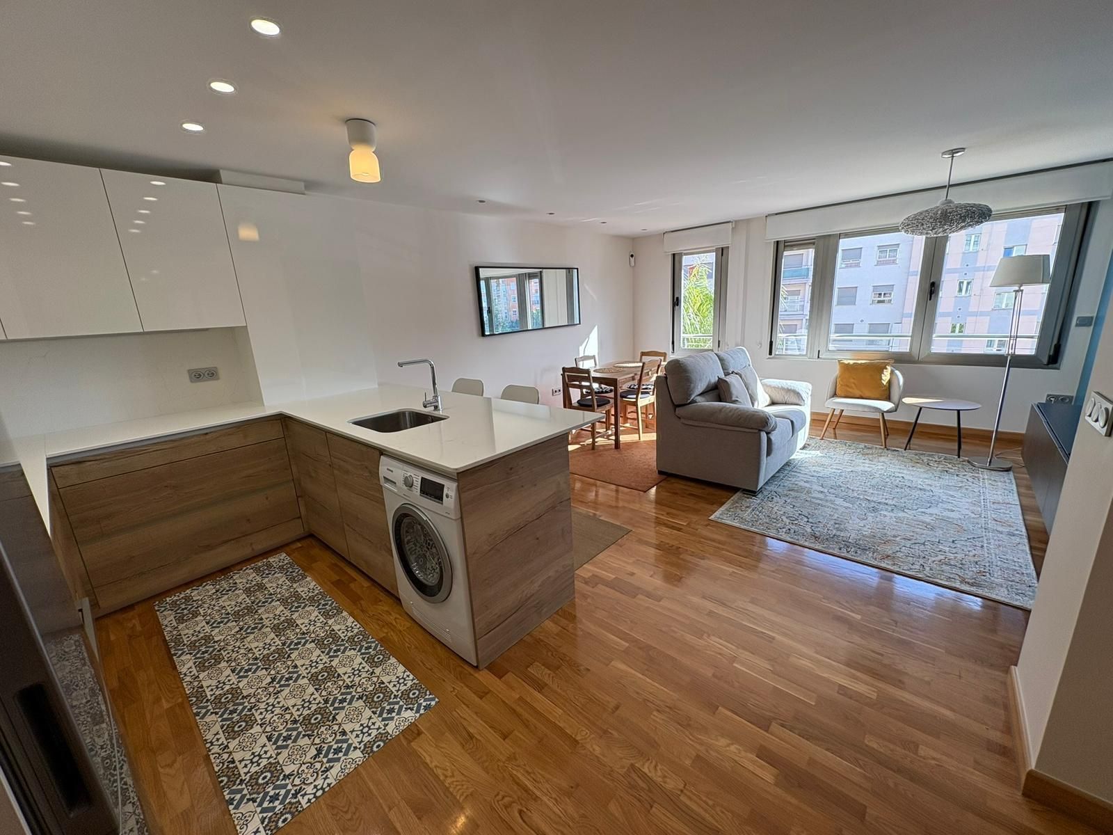 Vista exterior de Apartament en venda en  Murcia Capital amb Aire condicionat, Jardí privat i Traster