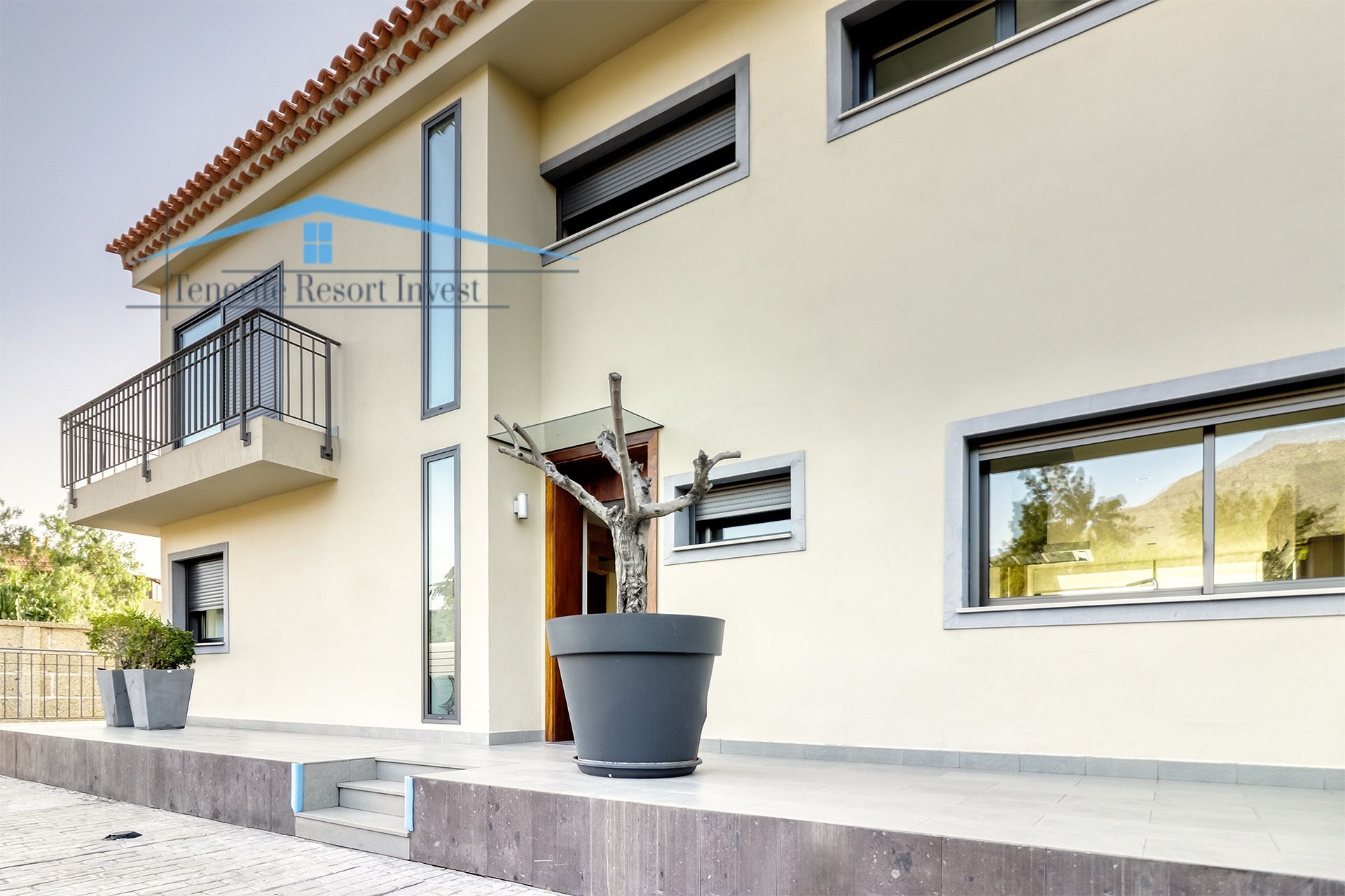 Vista exterior de Casa o chalet en venta en Adeje con Aire acondicionado, Jardín privado y Terraza