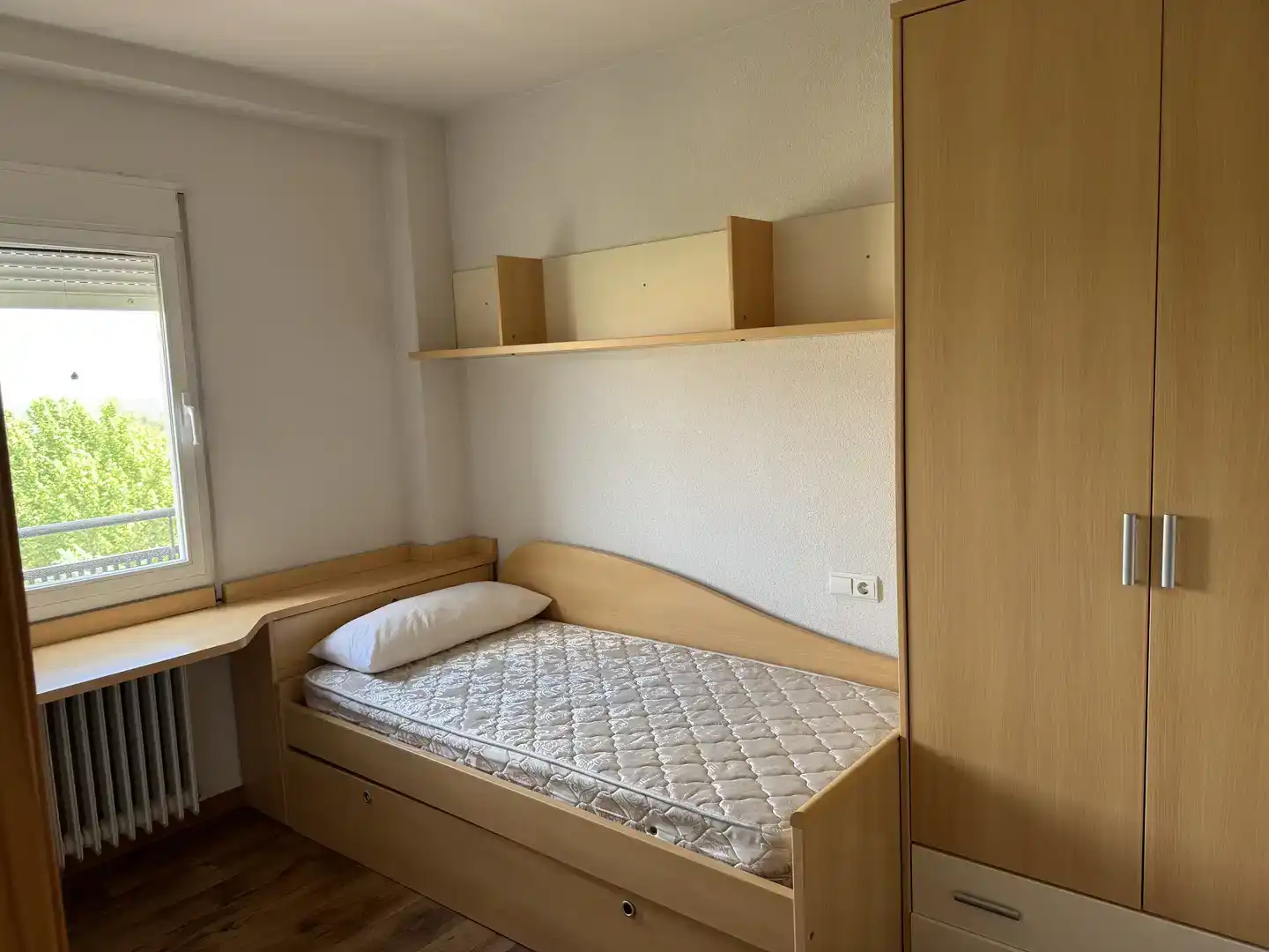 Habitación de Piso en venta en Baza con Aire acondicionado, Parquet y Trastero