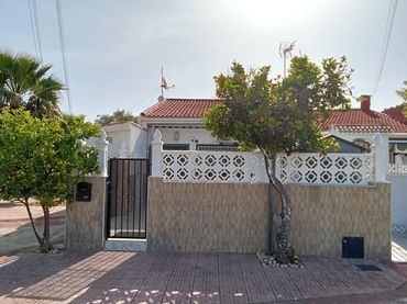 Villa con giardino in vendita a Zona Carrefour - Urbanizaciones