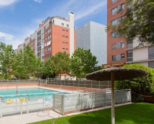 Piscina de Pis de lloguer en  Madrid Capital amb Aire condicionat, Calefacció i Jardí privat