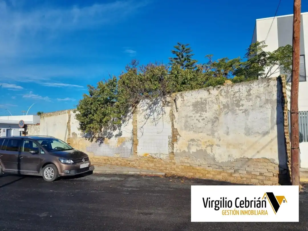 Piso en venta en Chipiona con Jardín privado
