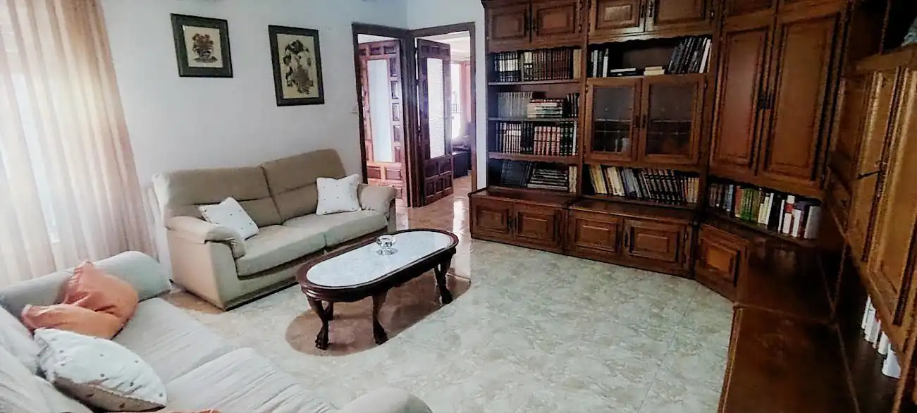 Sala de estar de Piso de alquiler en Linares con Aire acondicionado, Calefacción y Amueblado
