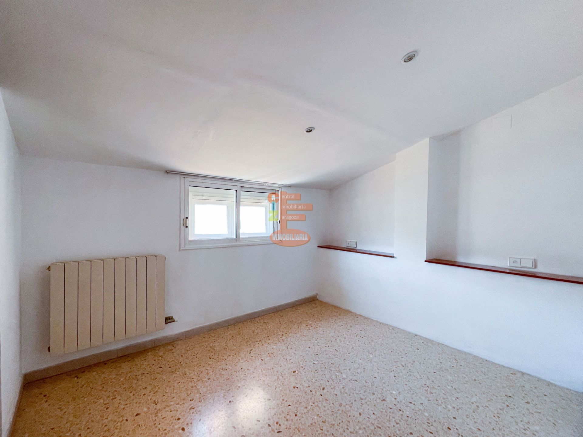 Bedroom of Attic for sale in  Zaragoza Capital  with Air Conditioner, Heating and Terrace