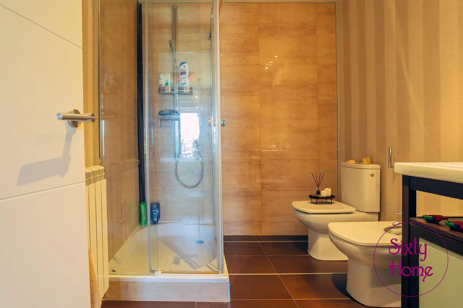Baño de Casa o chalet en venta en Jaca con Calefacción, Jardín privado y Parquet