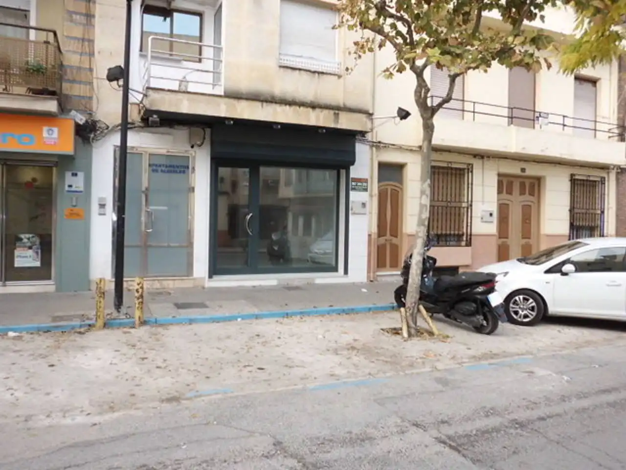 Local commercial à louer à Almansa