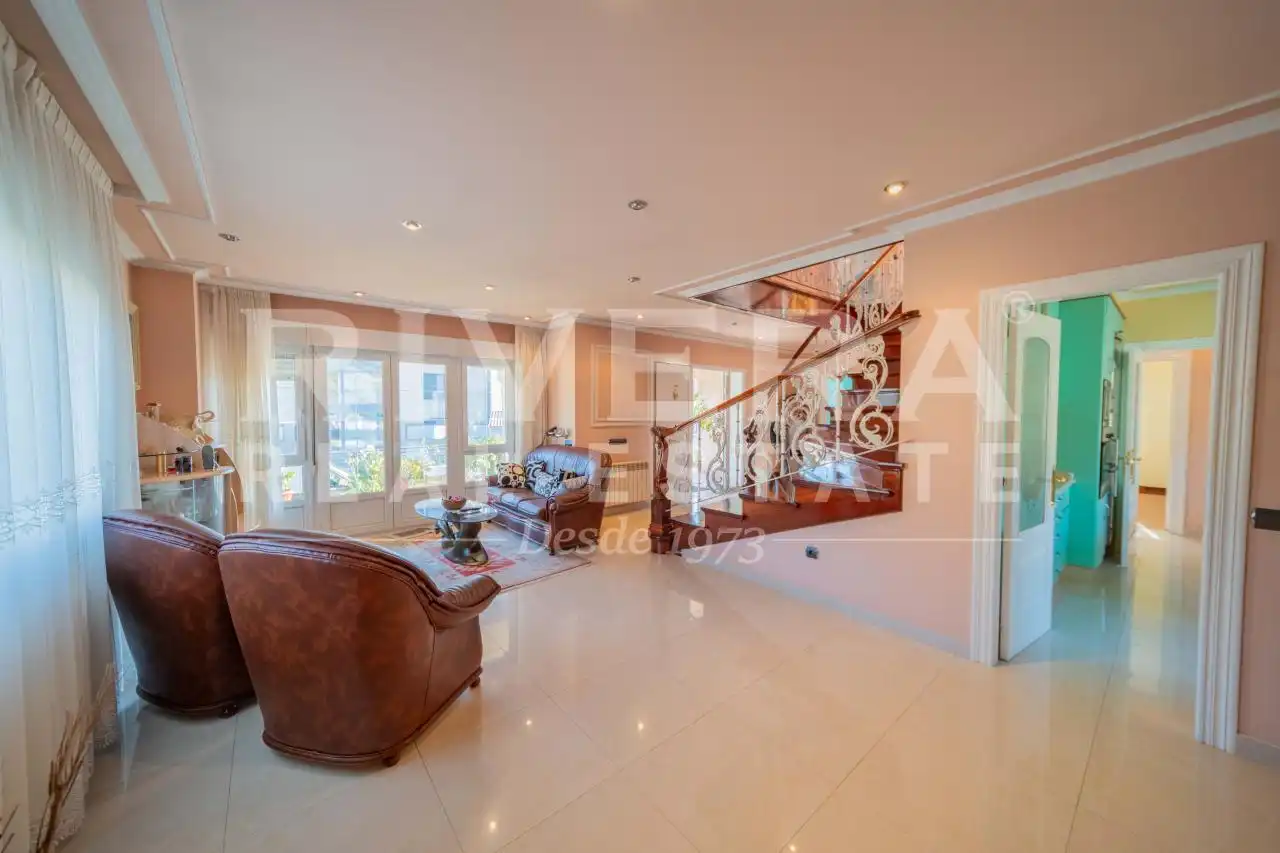 Sala de estar de Casa o chalet en venta en A Illa de Arousa  con Calefacción