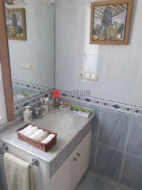 Baño de Casa o chalet en venta en Santiago de Compostela  con Calefacción, Terraza y Trastero