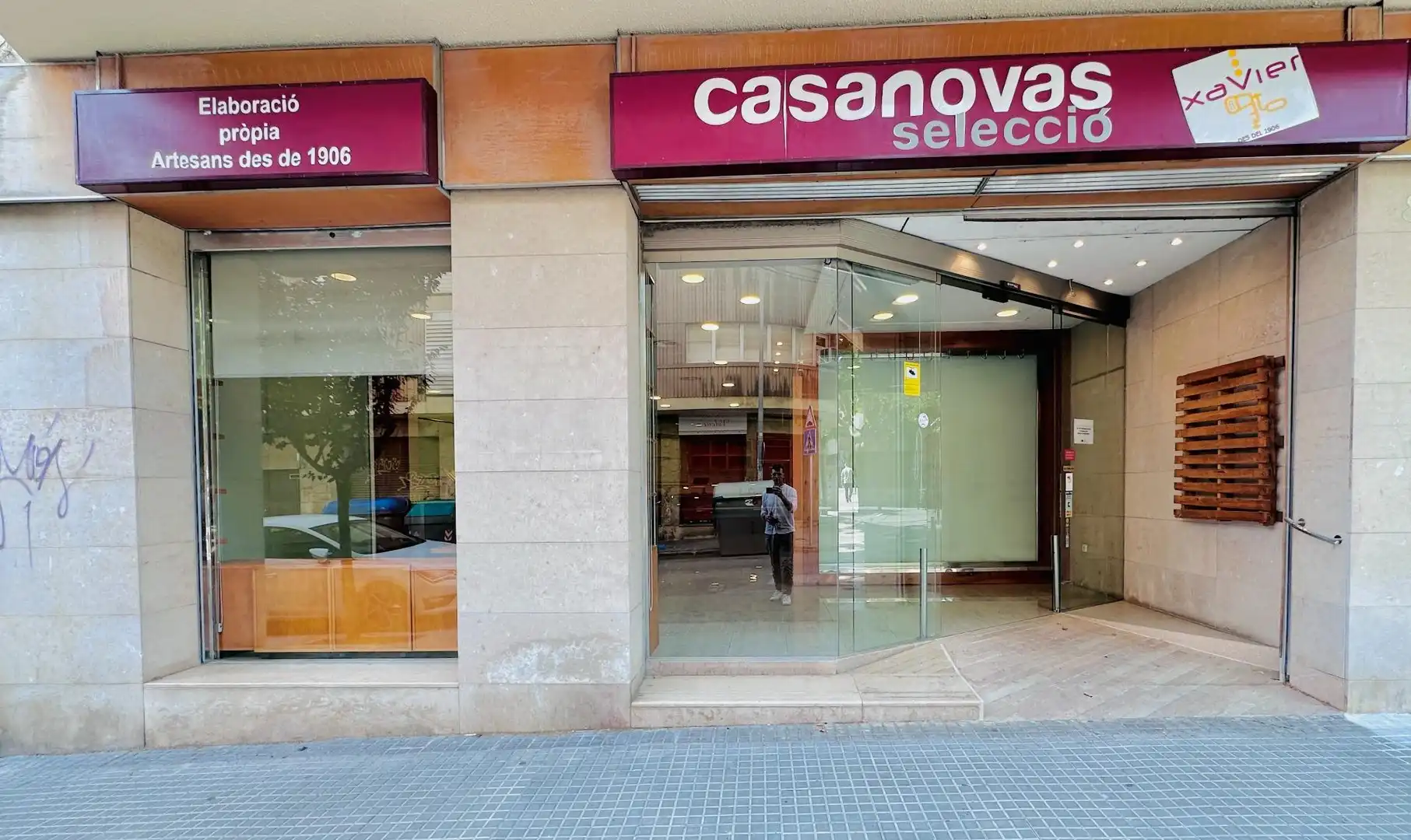 Local de lloguer en Terrassa amb Aire condicionat i Moblat