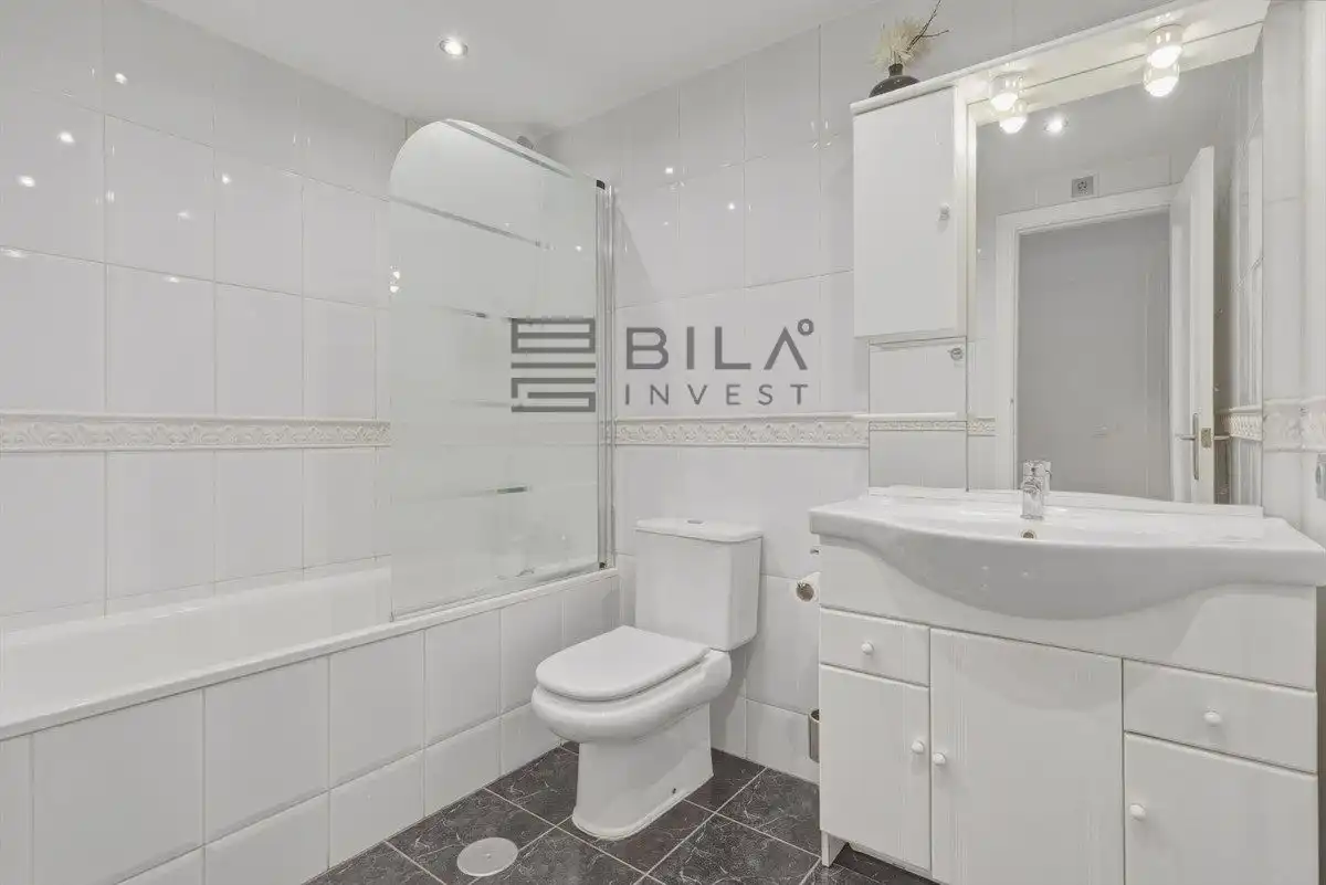 Flat for sale in La Siesta, Mijas Golf