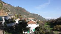 Vista exterior de Casa o xalet en venda en Vega de San Mateo amb Jardí privat i Terrassa