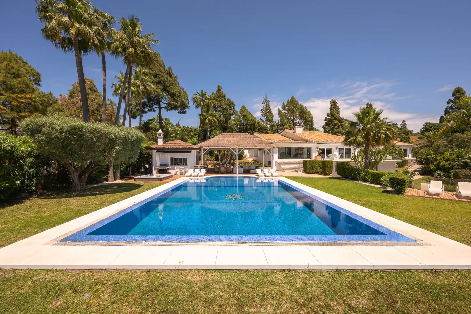 Garten von Haus oder Chalet zum Verkauf in Marbella mit Klimaanlage, Privatgarten und Terrasse